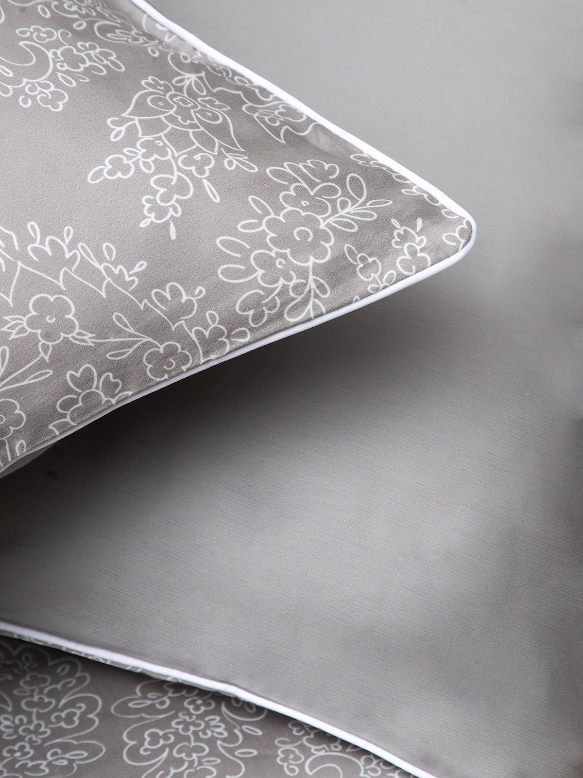 L’ARTE MILANO satino patalynės komplektas – 400 siūlų tankis, medvilnė ir tencelis (160×200 cm, pilkas)