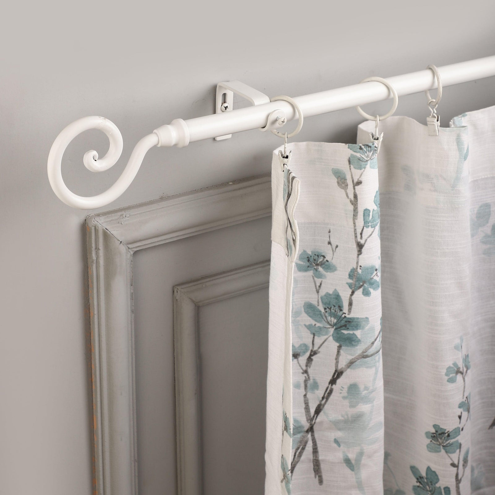 White Extendable Curtain Pole | Spiral Cage Finials | 61-366cm-0
